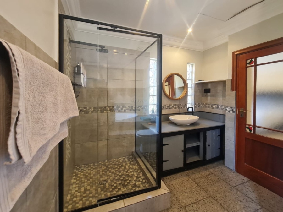 To Let 4 Bedroom Property for Rent in Eagles Landing North West
